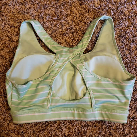 High Impact Sports Bra - Picture 2 of 8